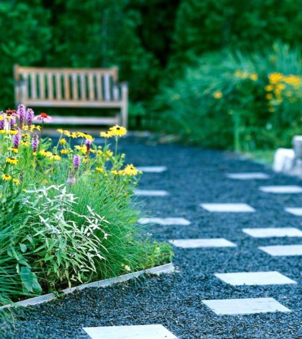 5 Gorgeous Slab-Walkway Flower Beds